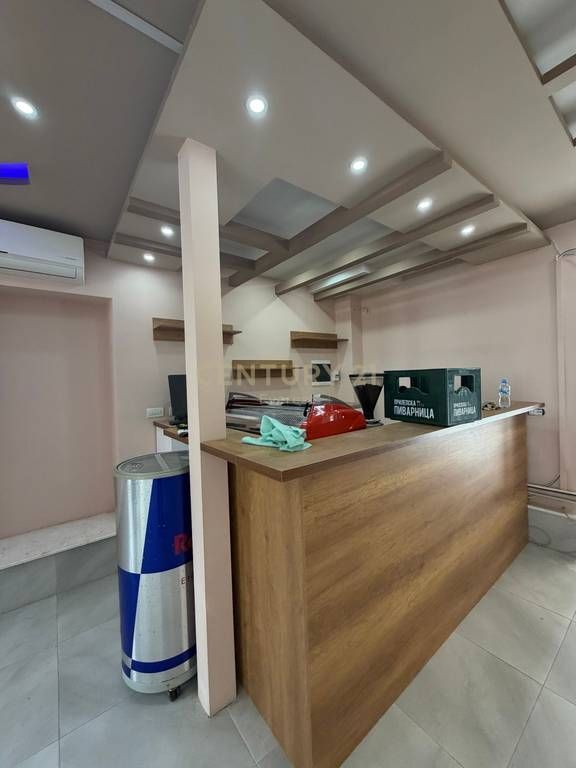 PEDIATRIA, PREMISES FOR RENT FOR BAR! 700 € /Month Total Area 75m2 Internal Area  