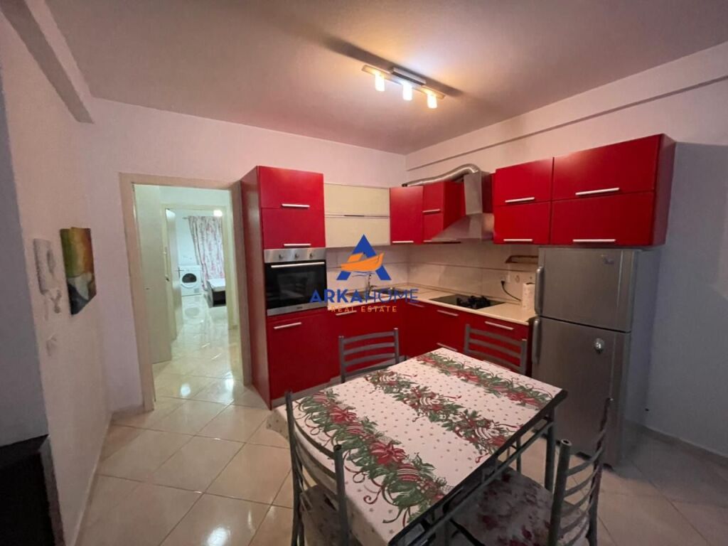 JEPET APARTMENT ME QERA 2+1+BALLKON "YZBERISHT, AFER GRAND GALLERY" 50.000 LEKE