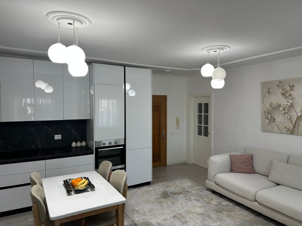 Apartament 2+1 me qira te Nisharaku