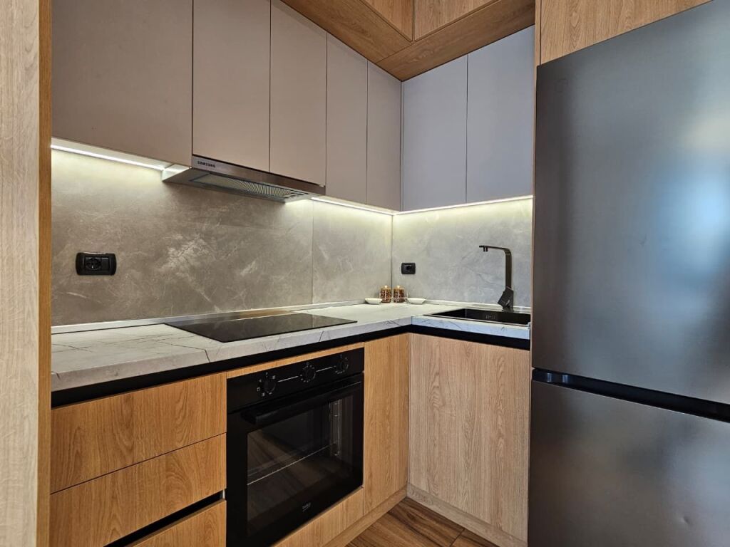Apartment 1+1 near Skenderbej Square!
