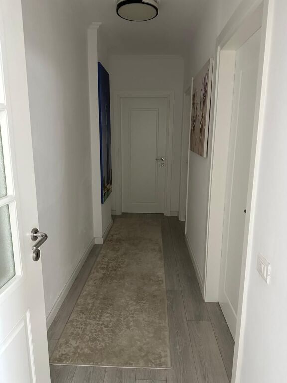 Jepet me qira apartament 2+1 tek Nisharaku