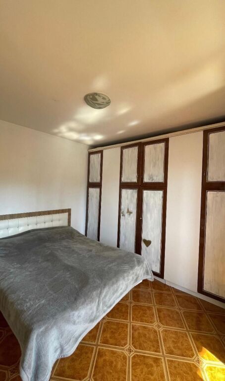 Apartament me qera 2+1- 📍Rruga Ferit Xhajko, prane Dispancerise
