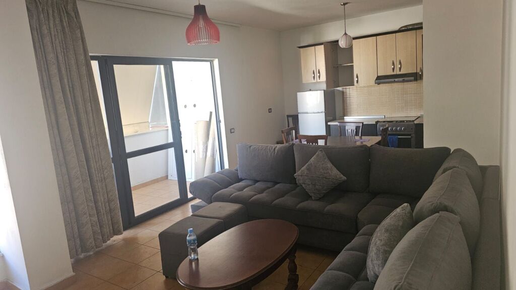 Rent | Apartament 2 + 1 | 21 Dhjetori | 550 €/month