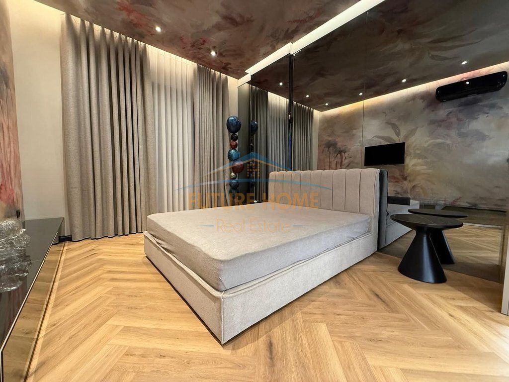 Qera,Apartament 1+1+post parkimi,Square 21