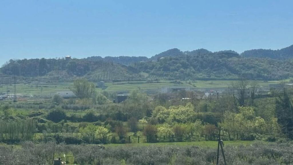 OCCASION! PRIVATE HOUSE FOR SALE 2 FLOORS + 600M LAND - MEZEZ, TIRANA