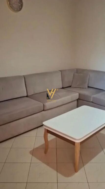 JEPET APARTAMENT 1+1 ME QIRA TE PARKU 400 EURO