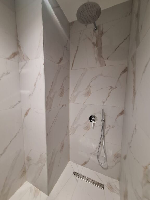 Shitet Apartament 2+1+1 te Liqeni i Thatë