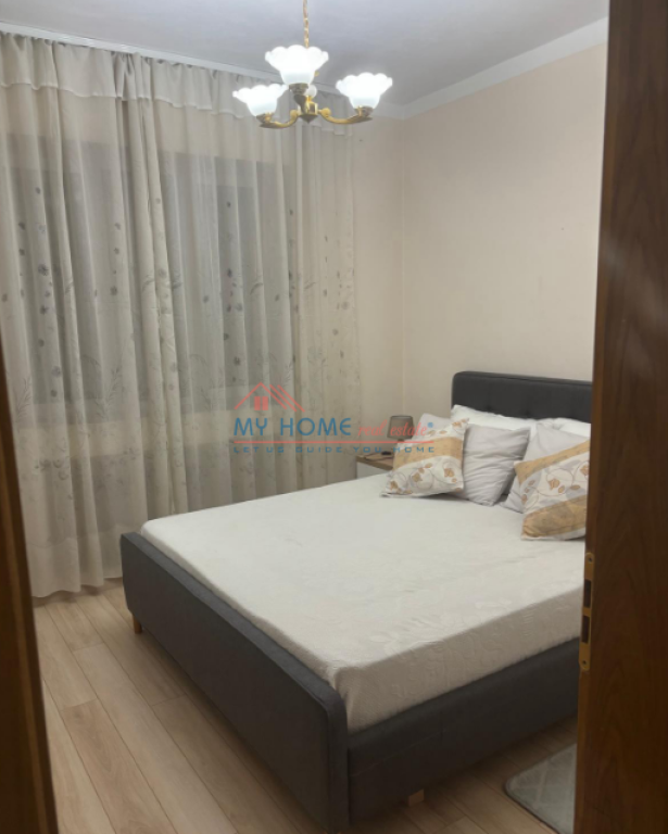 Apartament 3+1 Me Qera Rruga Myslym Shyri Tirane