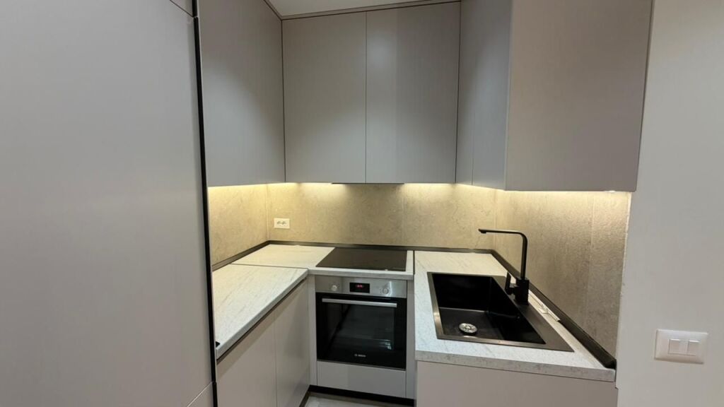 🏡 Shitet Apartament Modern 2+1 tek 21 Dhjetori