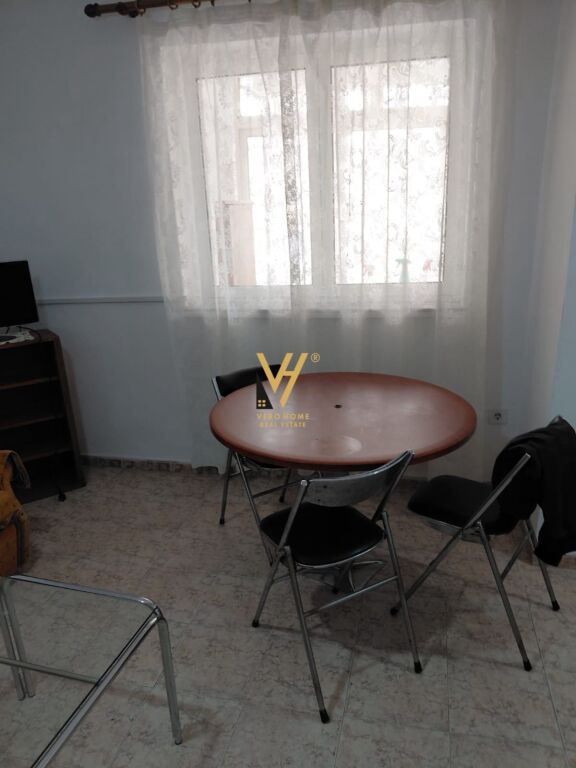JEPET APARTAMENT 2+1+BLK ME QERA TEK ALI DEMI 52.000 LEKE