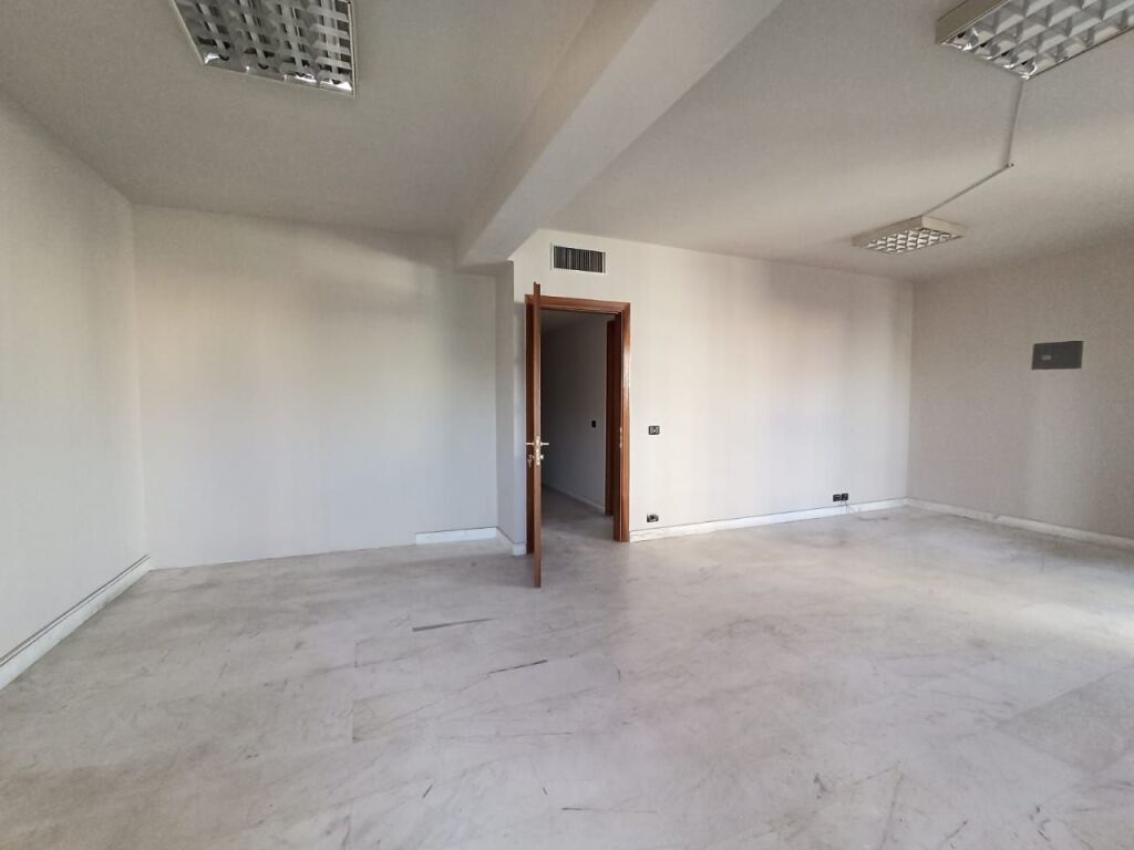 OFFICE SPACE FOR RENT AT TOPTANI