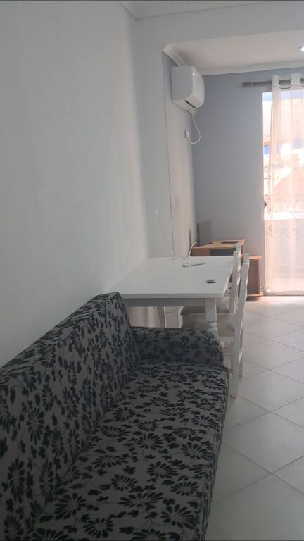 1+1,30,000 lek,Opposite Ariu Table, American Villas
