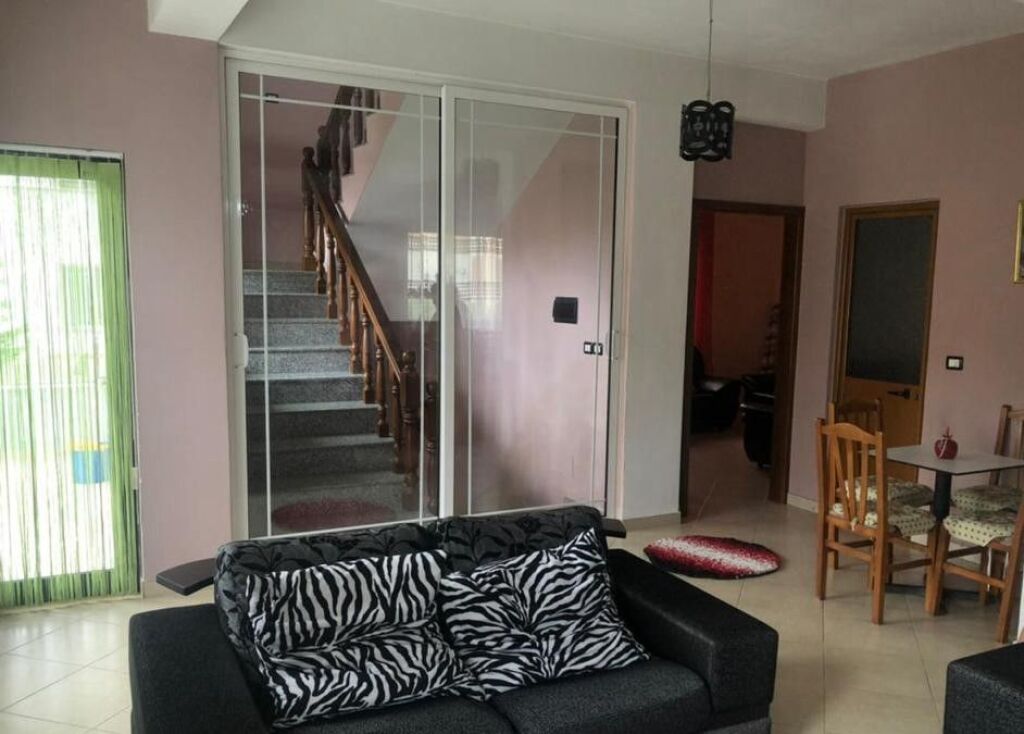 Qera | 2 Apartamente 2 + 1 | Kamëz Municipality | 400 €/muaj