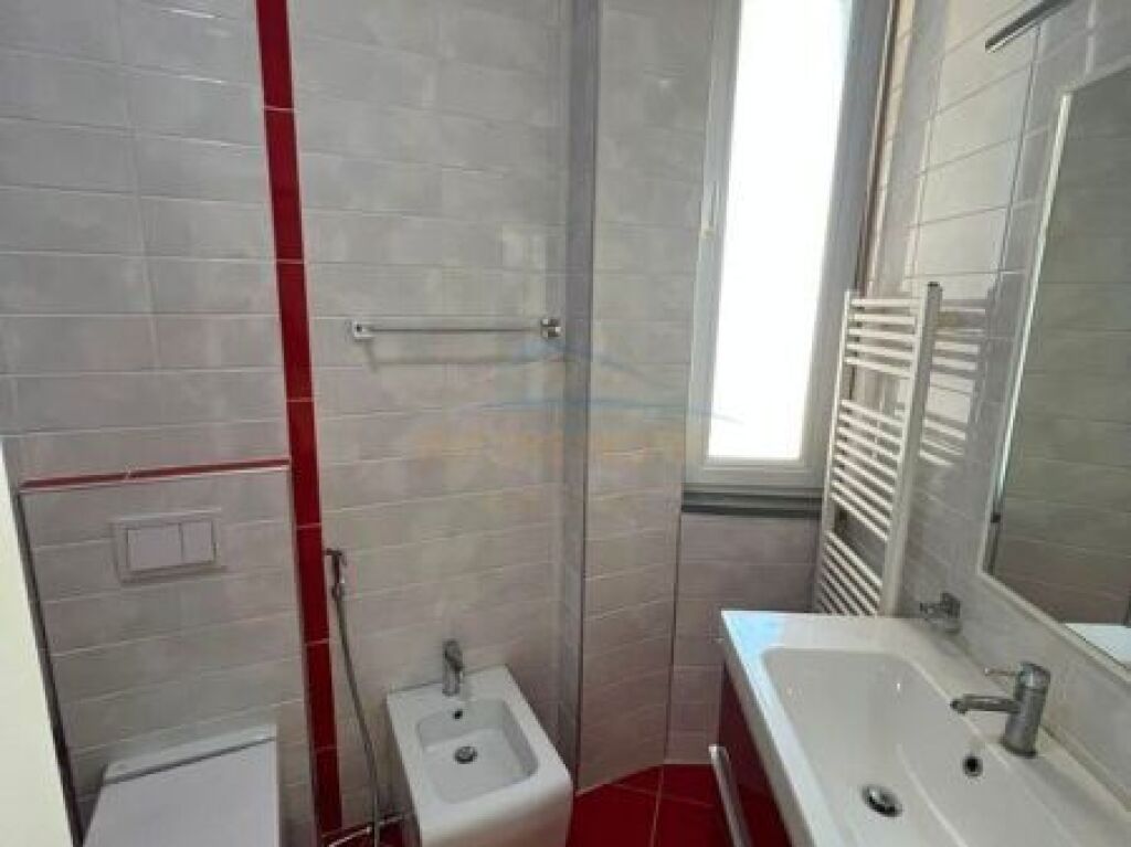 Qera, Apartament 2+1+2, Kopshti Botanik, Tiranë.