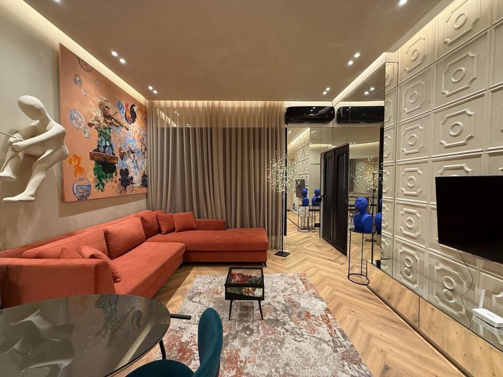 Apartament 1+1 me post parkimi tek Square 21!
