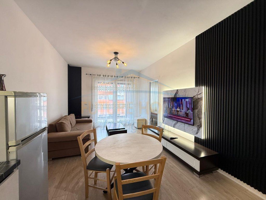 Affitto, Appartamento 1+1, Ali Demi, Tirana.