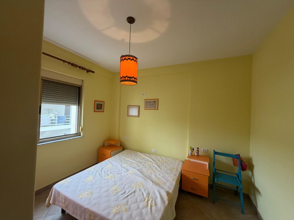 Shitet Apartament 2+1 ne Golem