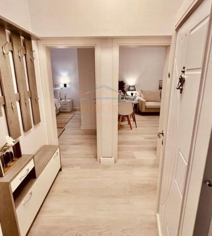 Shitet Apartament 1+1, Blloku