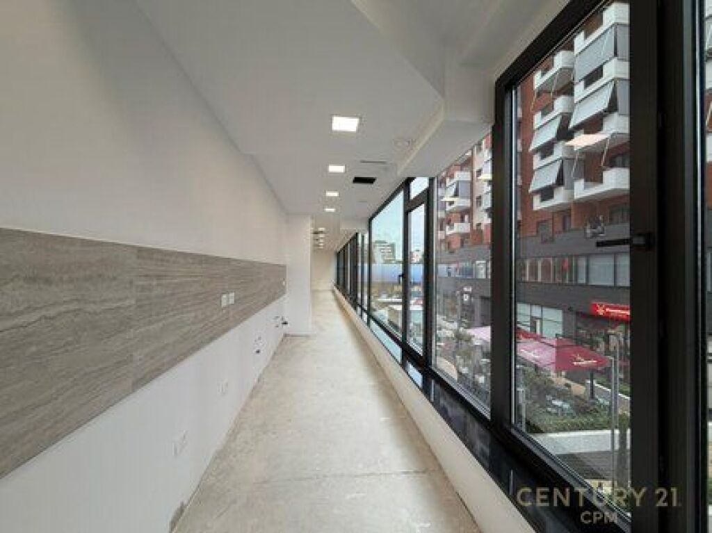 Office for rent at the "Delijorgji" Complex