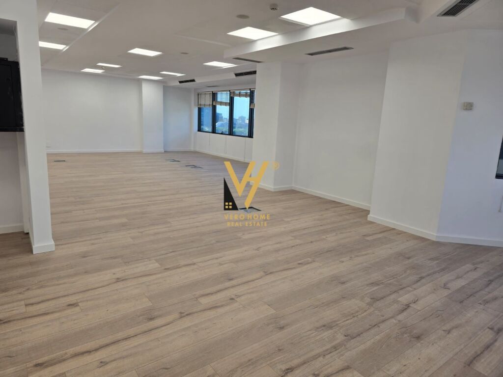 JEPET ZYRE 110 M2 ME QIRA TE KULLAT BINJAKE 250.000 LEKE