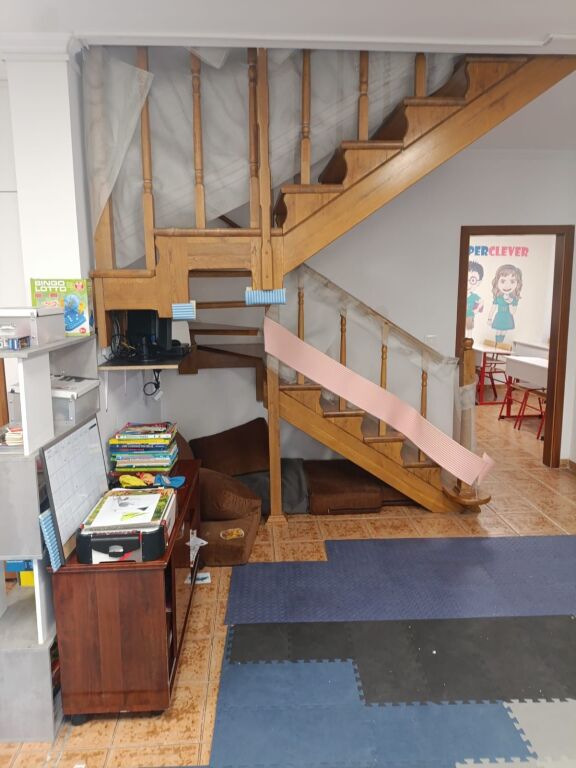 Jepet me qera apartament  Duplex  Komuna  e Parisit  Buze rruge Kika 1
