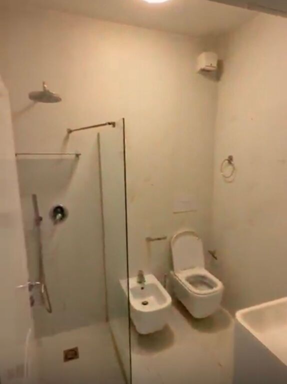 Apartament 2+1 per shitje prane Pazarit te Ri!