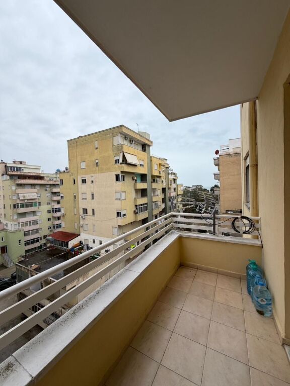 Apartament me qera 2+1 Plazh Ilira Durres
