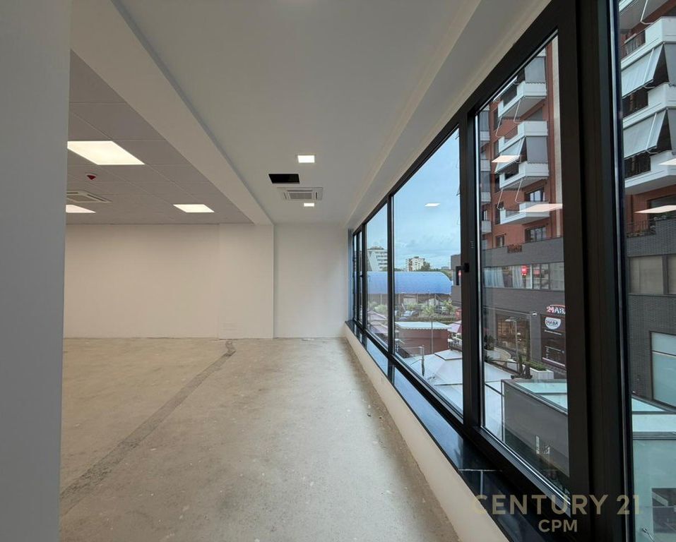 Office for rent at the "Delijorgji" Complex