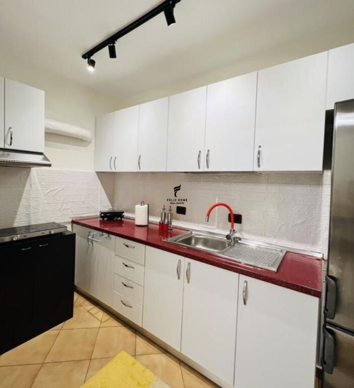 SHITET APARTAMENT 1+1 STADIUMI DINAMO 206.000 EURO FH-74390