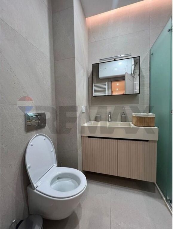 Jepet me qira apartament 2+1+parkim-Zogu i Zi