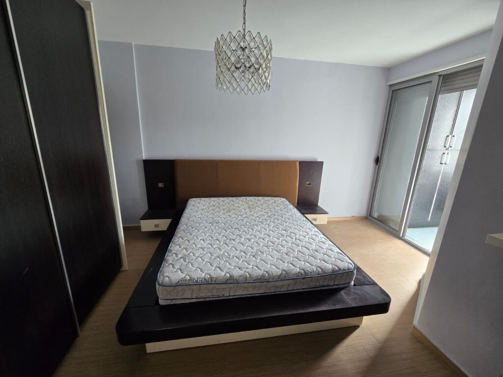 Shitet Apartament 2+1+2 te Ish Urt, Durres