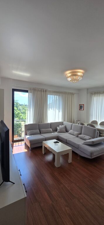 JEPET ME QIRA SUPER APARTAMENT 2+1