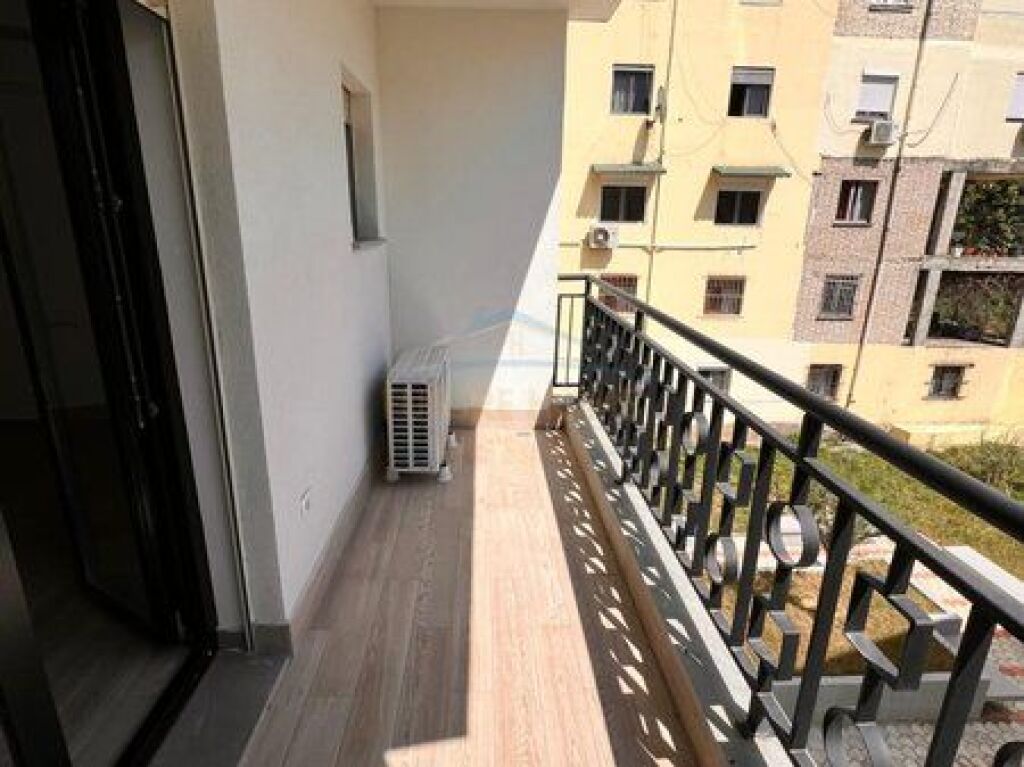 Shitet, Apartament 1+1, Rruga e Elbasanit