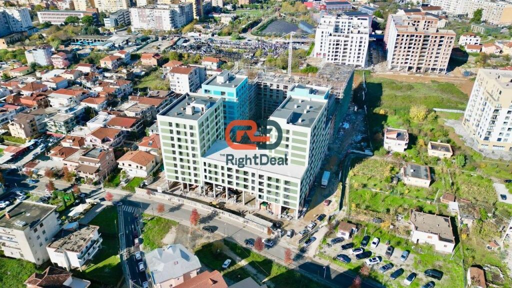 Tek Splendor Residence, Shitet Apartament 2+1+2, Me Planimetri Te Rregullt, Ne Faze Perfundimtare !!!