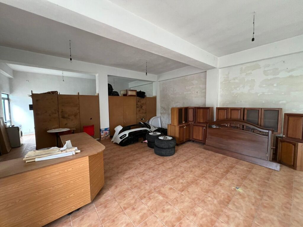 SHITET NDERTES 1 KATESHE 120m2 + 361 m2 TRUALL XHAFZOTAJ DURRES