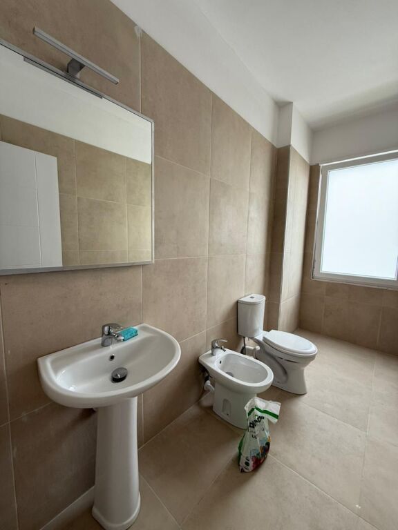 Apartament me qera 2+1+2+post parkimi
