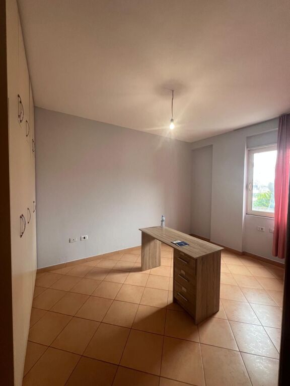 For rent 2+1+2 EMPTY ASTIR 450 thousand lek