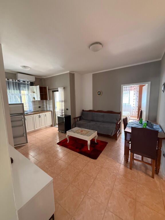 Apartament 2+1 me qera te Shkembi Kavajes