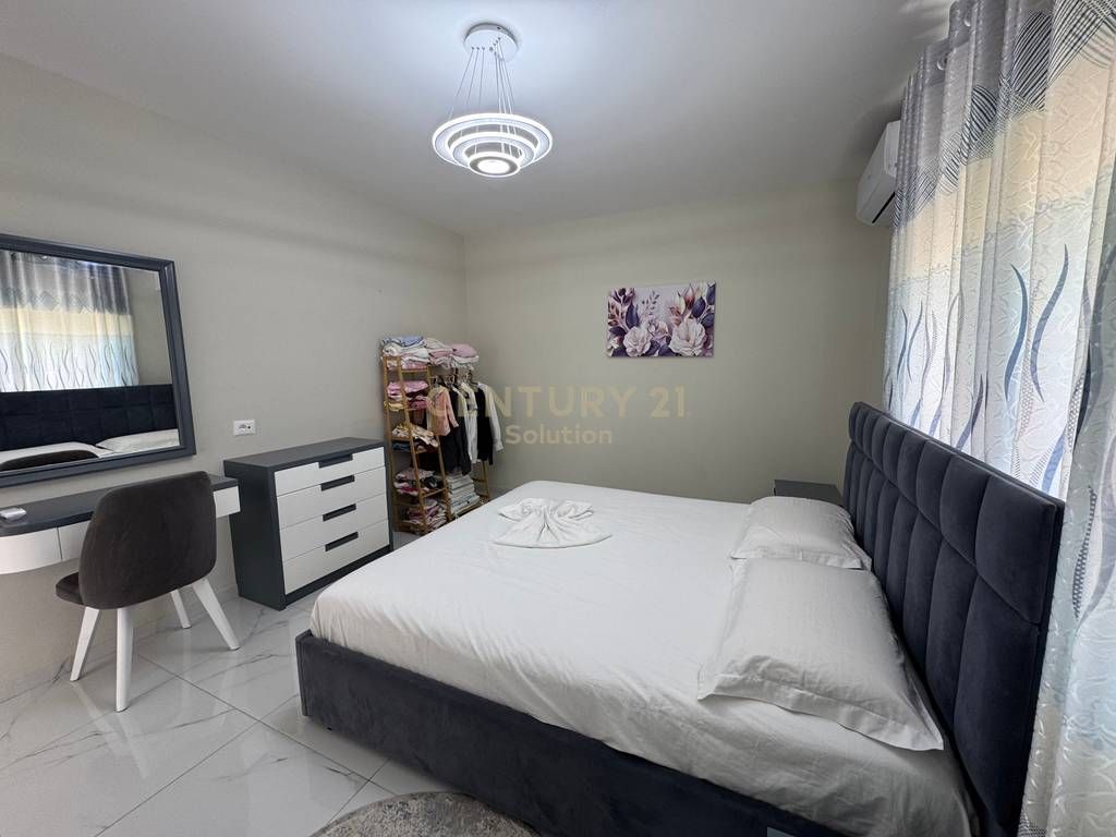 JAPIM ME QIRA APARTAMENT 2+1+ POST PARKIMI PRANE PROKURORISE