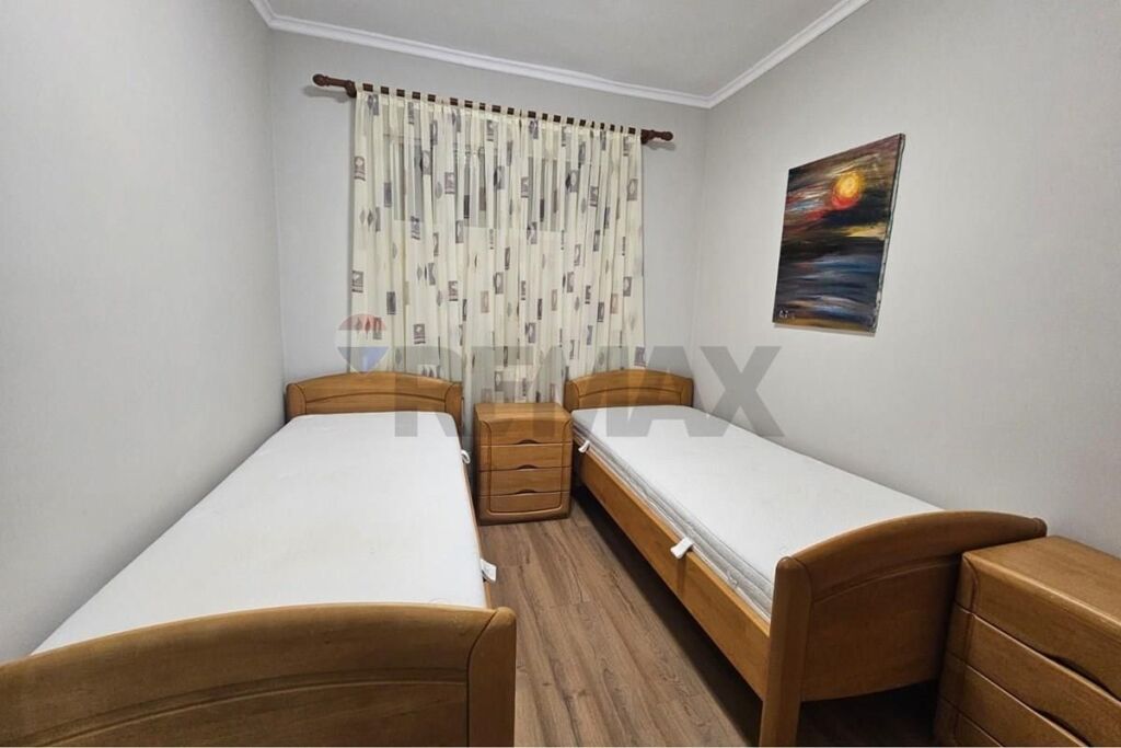 Apartament - Për Qira - Blloku, Tiranë