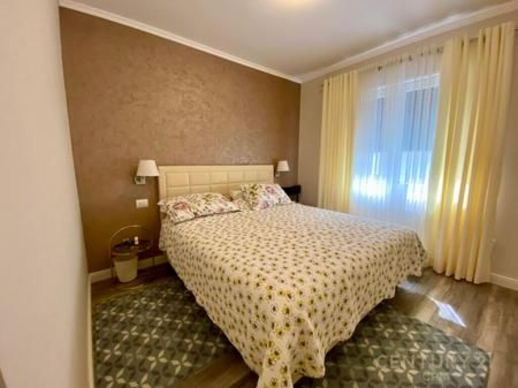 SUPER APARTAMENT LUKSOZ ME QIRA 2+1+2 +POST PARKIMI NE RESIDENCEN SUNRISE PRANE TEG
