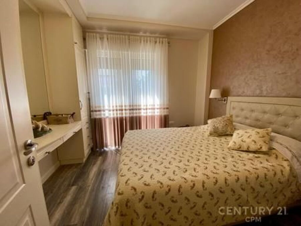 SUPER APARTAMENT LUKSOZ ME QIRA 2+1+2 +POST PARKIMI NE RESIDENCEN SUNRISE PRANE TEG