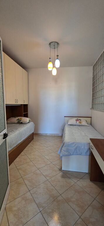 APARTAMENT 3+1, 21 Dhjetori
