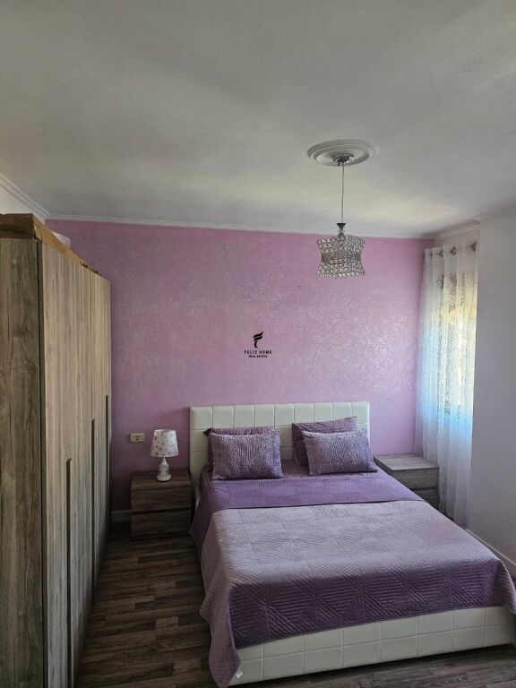 APARTAMENT ME QERA 3+1 QENDER 150.000 LEKE FH-74415
