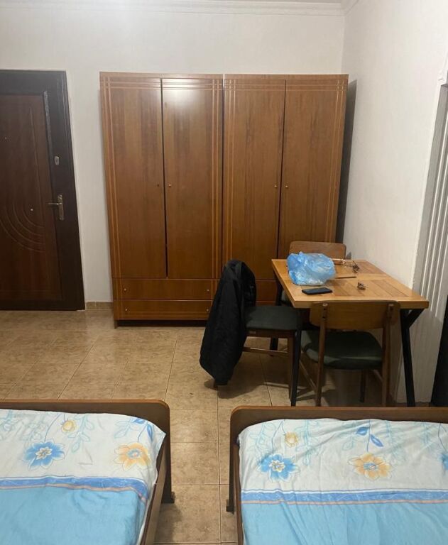 Rent | Garsoniere | Ish Parku i Autobusave | 300 €/month