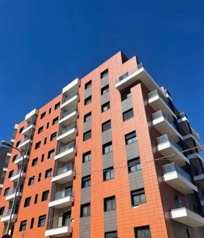 Jepet me qera (KODRA E DIELLIT) apartament 1+1+Ballkon