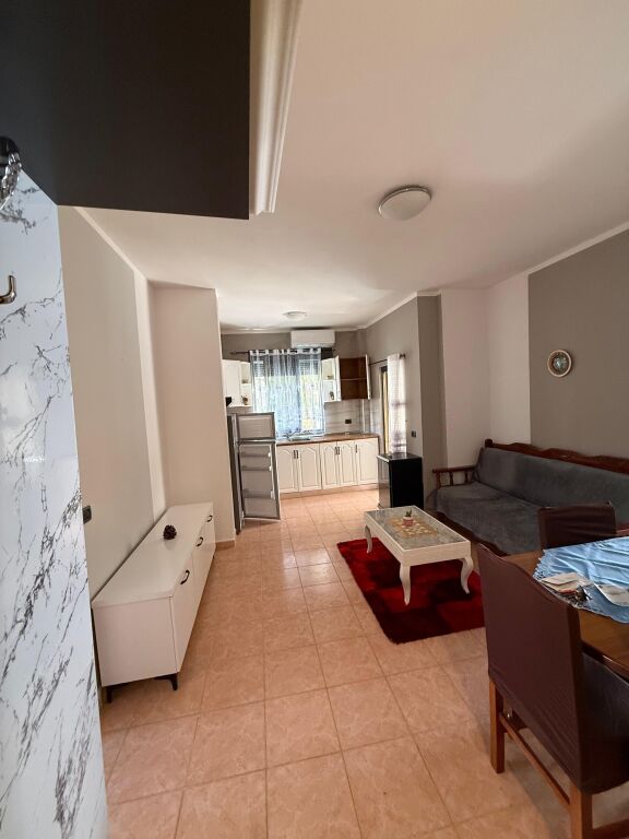 Apartament 2+1 me qera te Shkembi Kavajes