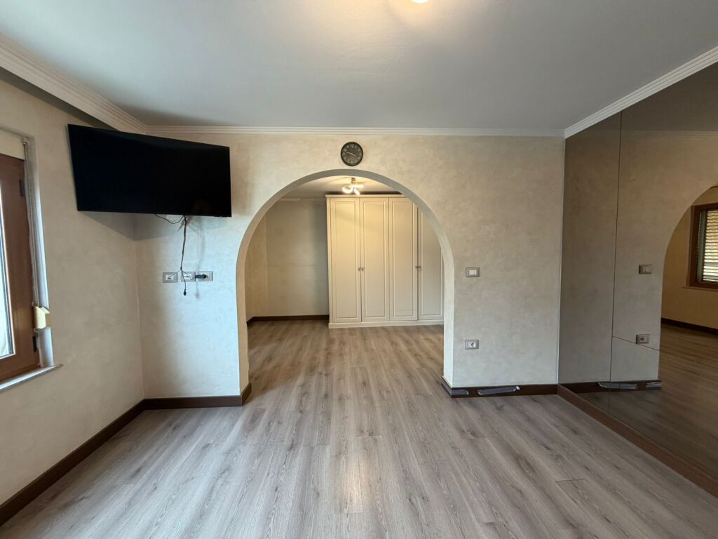 LAPRAKE_SHITET APARTAMENT 3+1+2 (I KONVERTUAR NE 2+1 + DHOME LAVANDERIE)