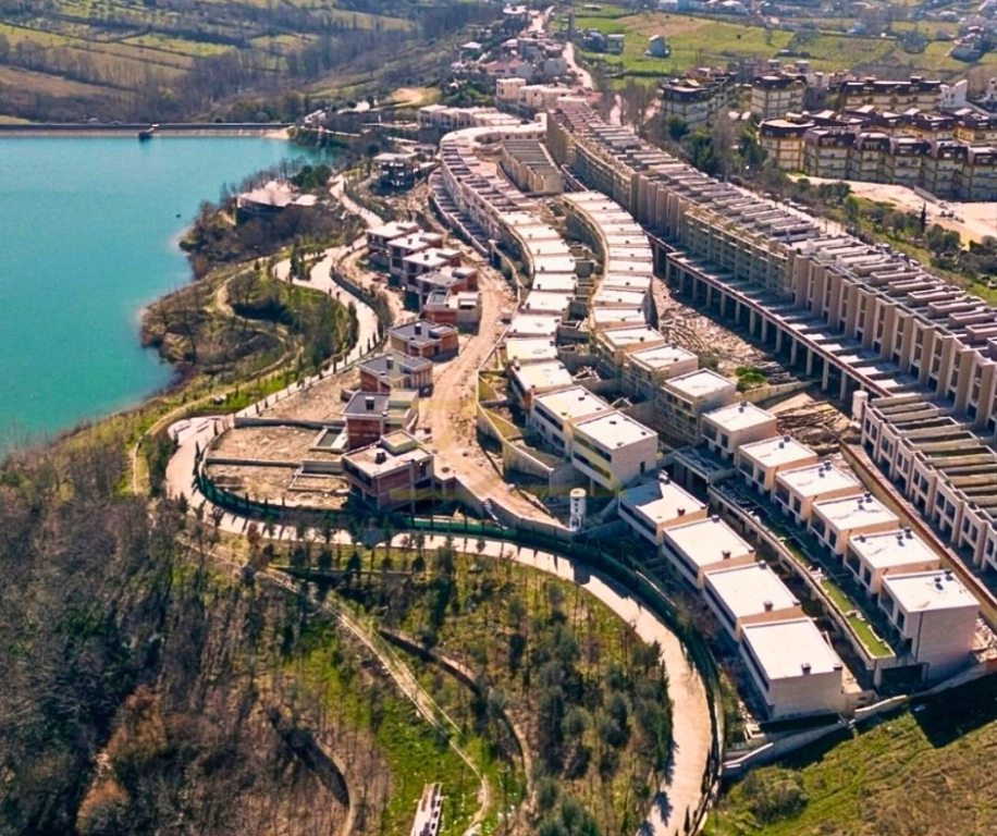 SWAN LAKE RESIDENCE – LIQENI I FARKËS, TIRANË