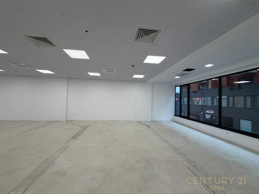 Office for rent at the "Delijorgji" Complex